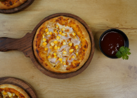 Onion & Corn Pizza